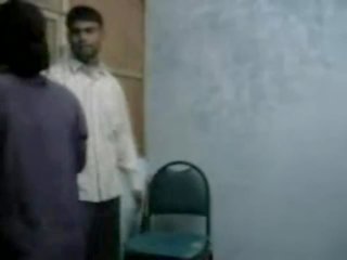 Bangla raand memeras dia klien untuk seks klip