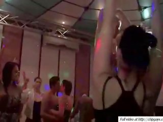 Tytöt ryhmä seksi video- puolue ryhmä yökerho tanssi isku työ kovacorea vihainen homoseksuaalinen