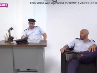 Sugarbabestv&colon; greeks rendőr tiszt szex csipesz