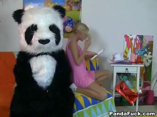 Panda mackó -ban szex videó játék trágár film